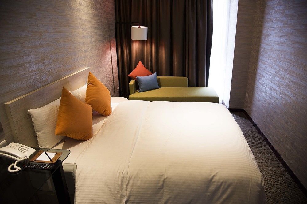 Via Hotel Taipei Station Bagian luar foto