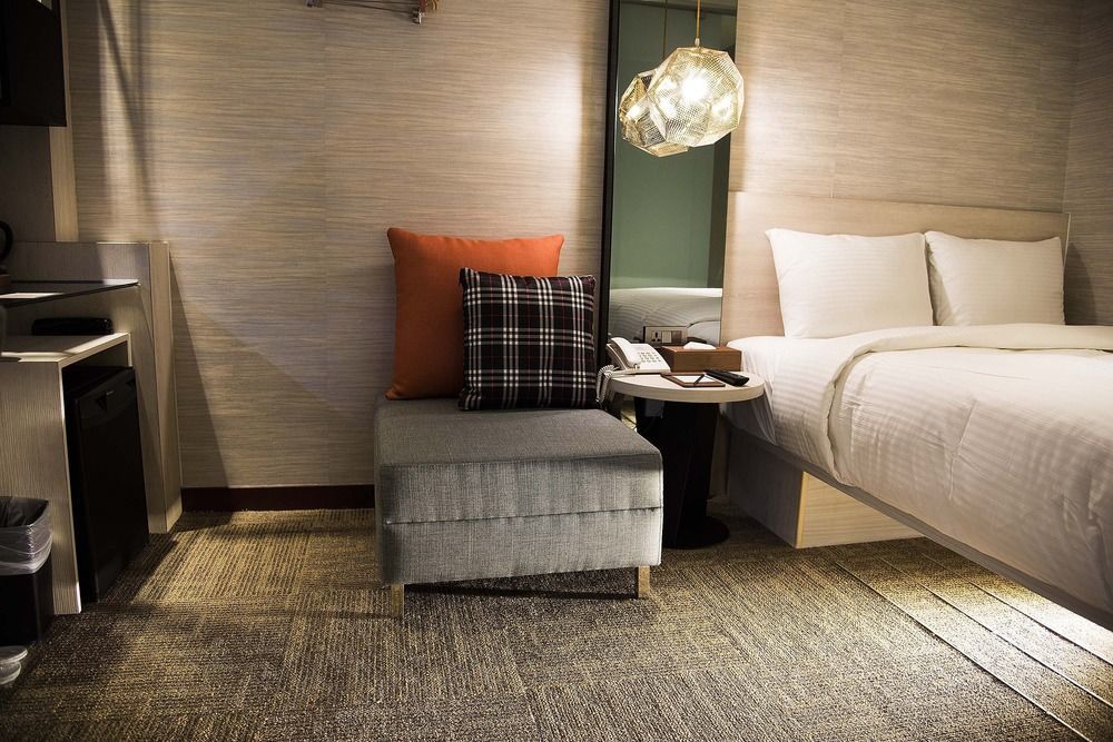Via Hotel Taipei Station Bagian luar foto